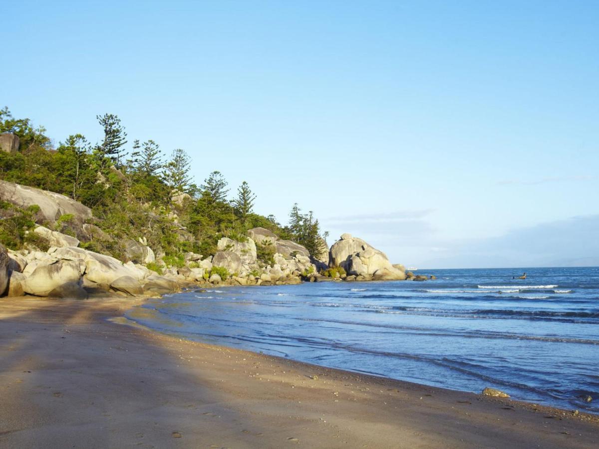 Beached On Magnetic Picnic Bay Екстер'єр фото